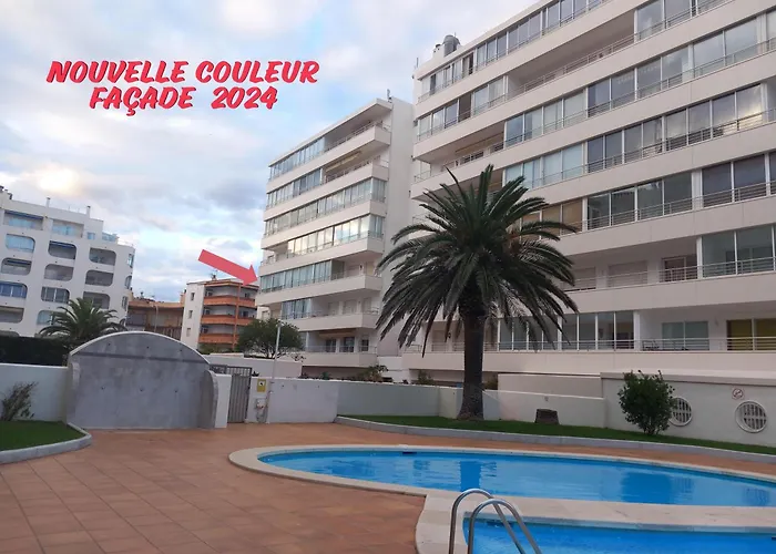 5 Pers Rosas,roses, Espagne- Piscine Appartement *