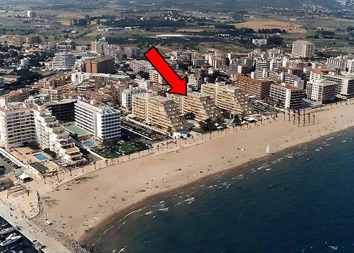 5 Pers Rosas,roses, Espagne- Piscine Appartement *